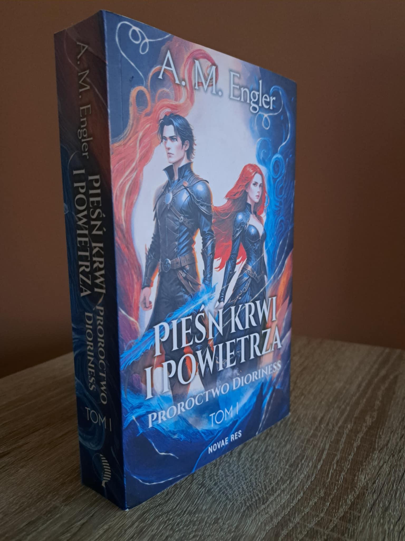 Starcie bogów i demonów! Kto zwycięży? Miłośnicy fantasy!