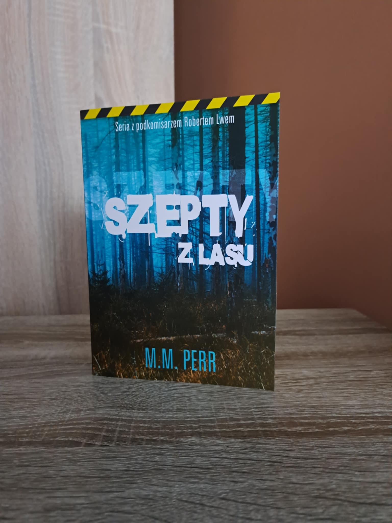 O tej książce nie będę szeptał. Będę głośno mówił! Korzystnie pisał!