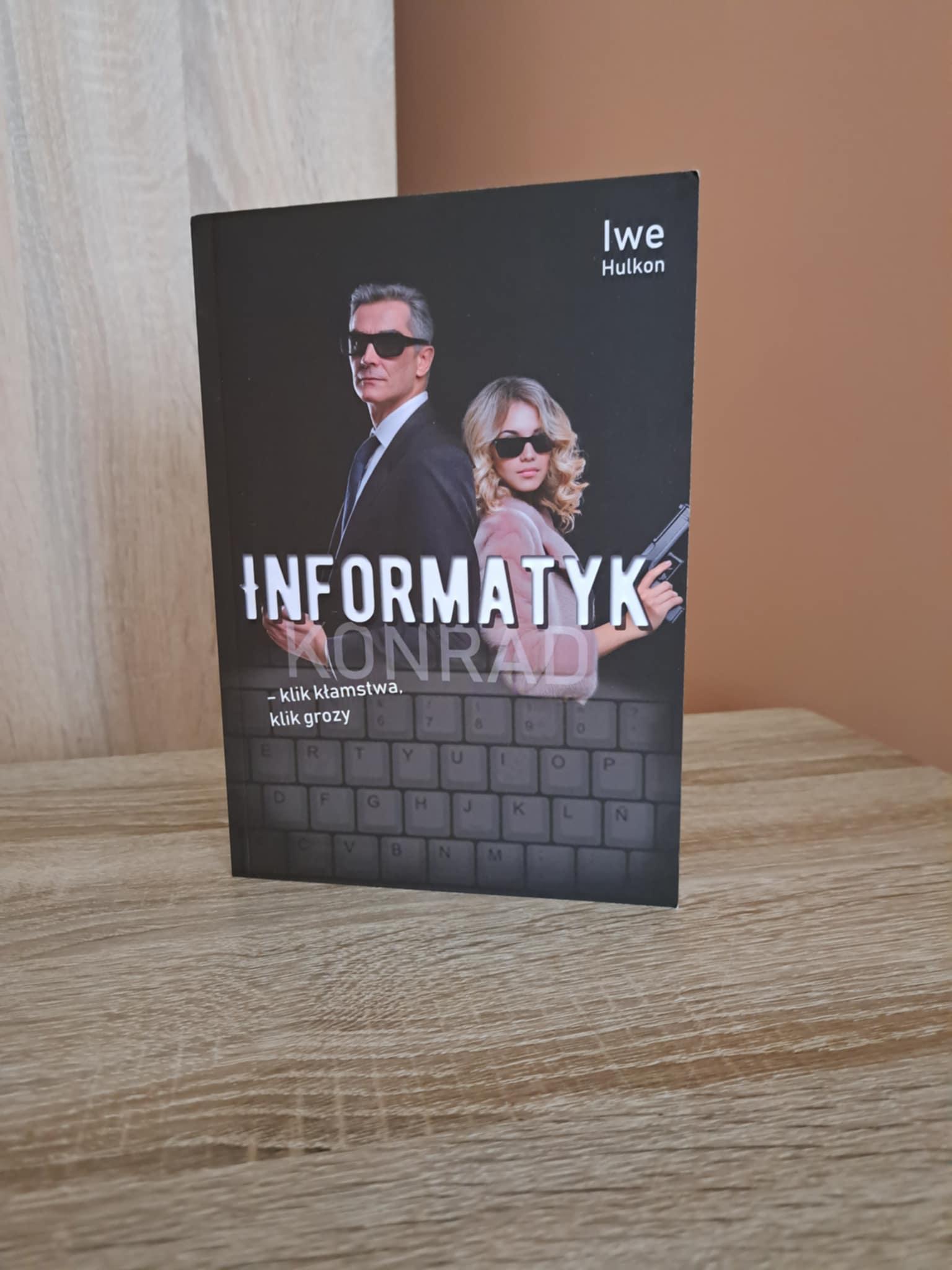 Sięgnij po tę książkę i zostań agentem