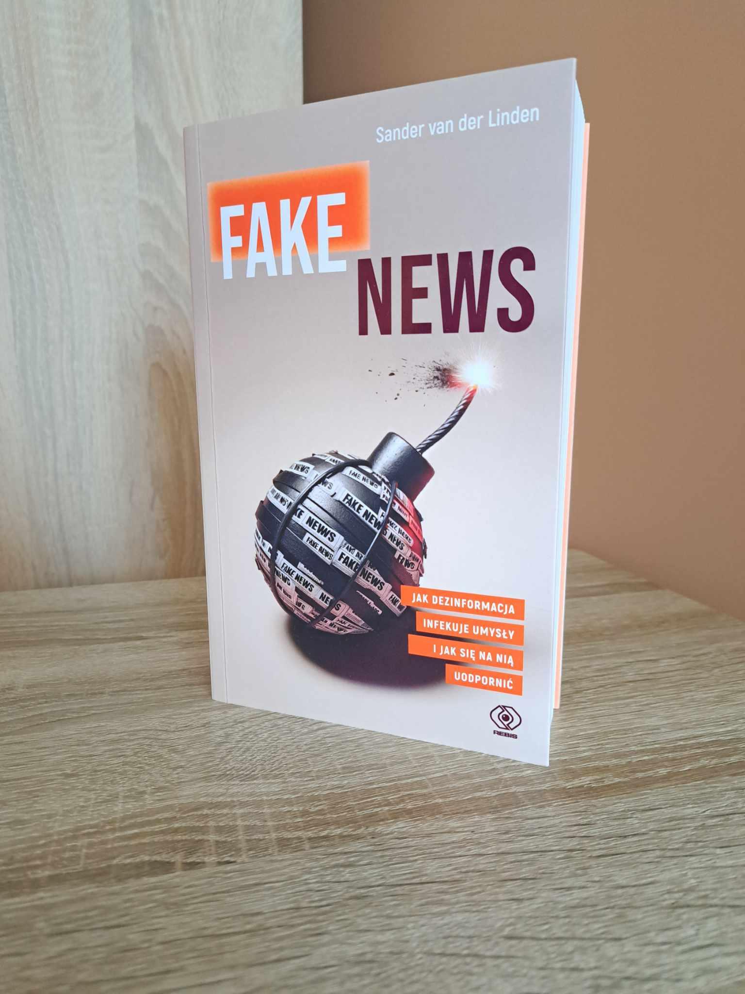 W świecie (dez)informacji